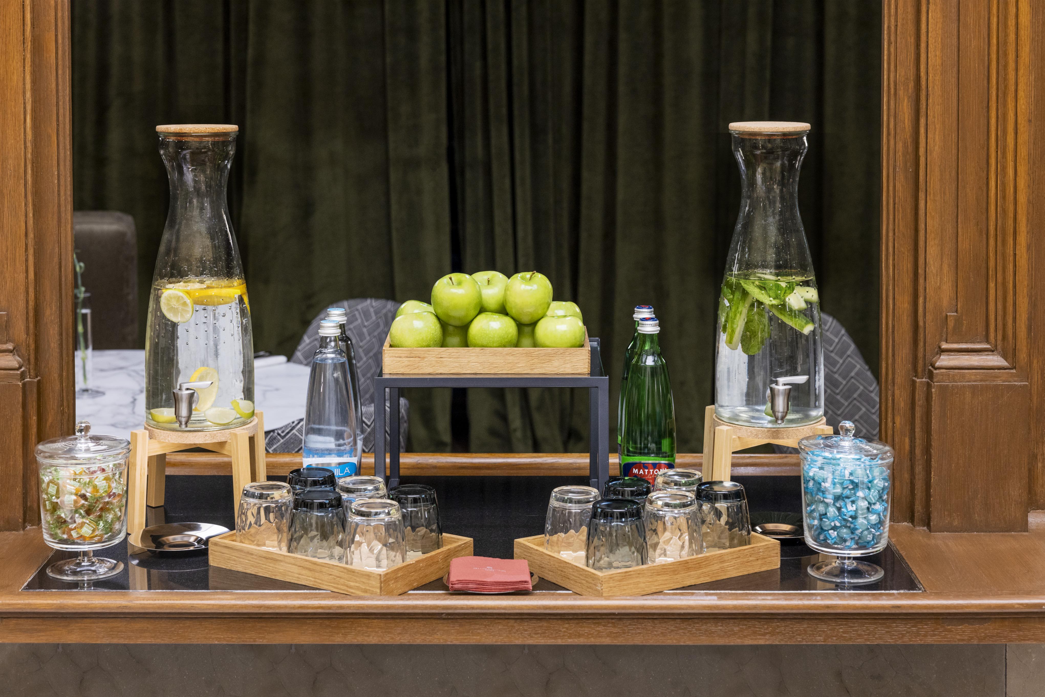 Hotel Nh Collection Prague Carlo IV Extérieur photo A selection of infused water at a hotel
