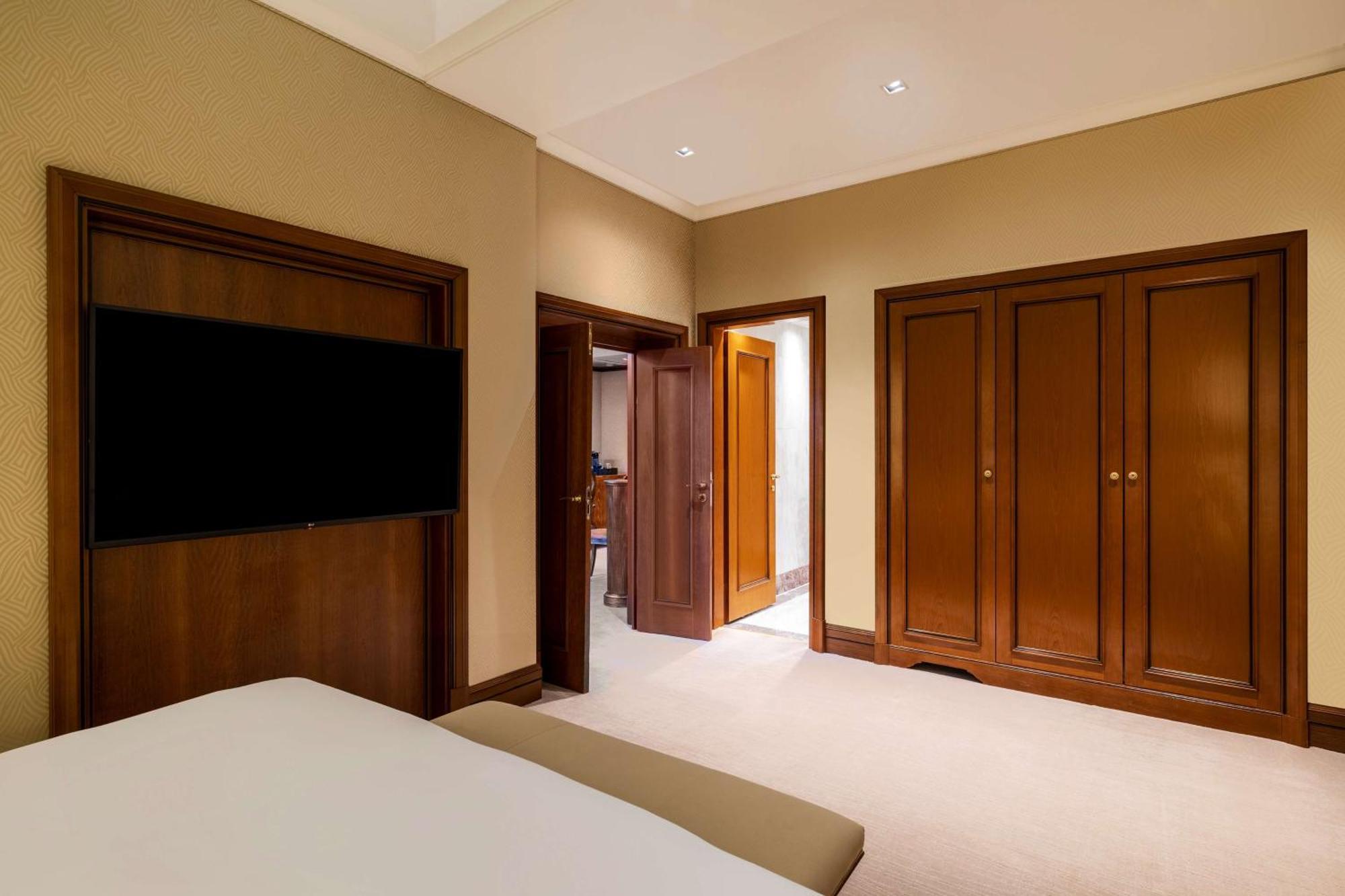 Hotel Nh Collection Prague Carlo IV Extérieur photo A bedroom at the hotel