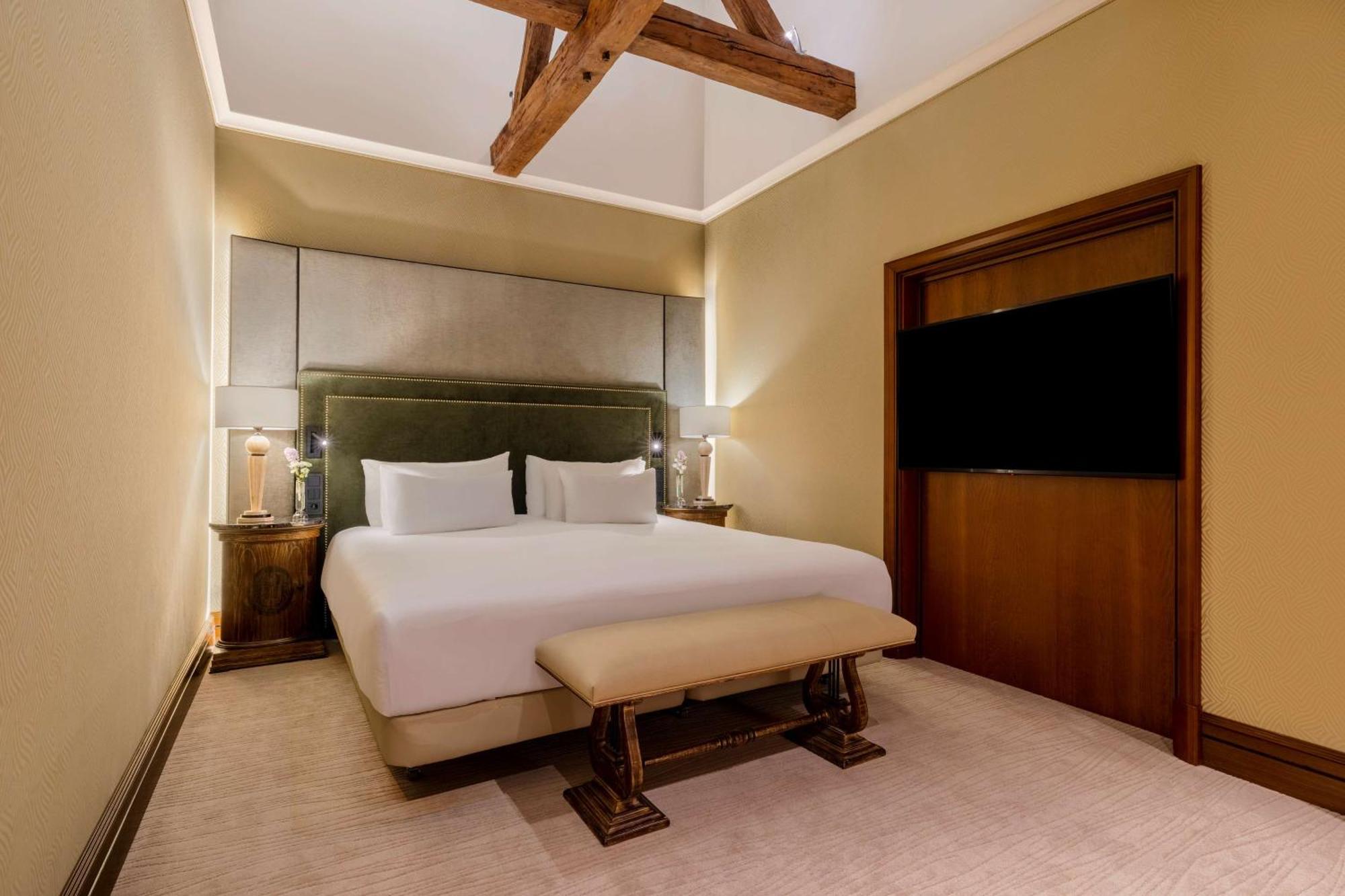 Hotel Nh Collection Prague Carlo IV Extérieur photo A bedroom at the hotel