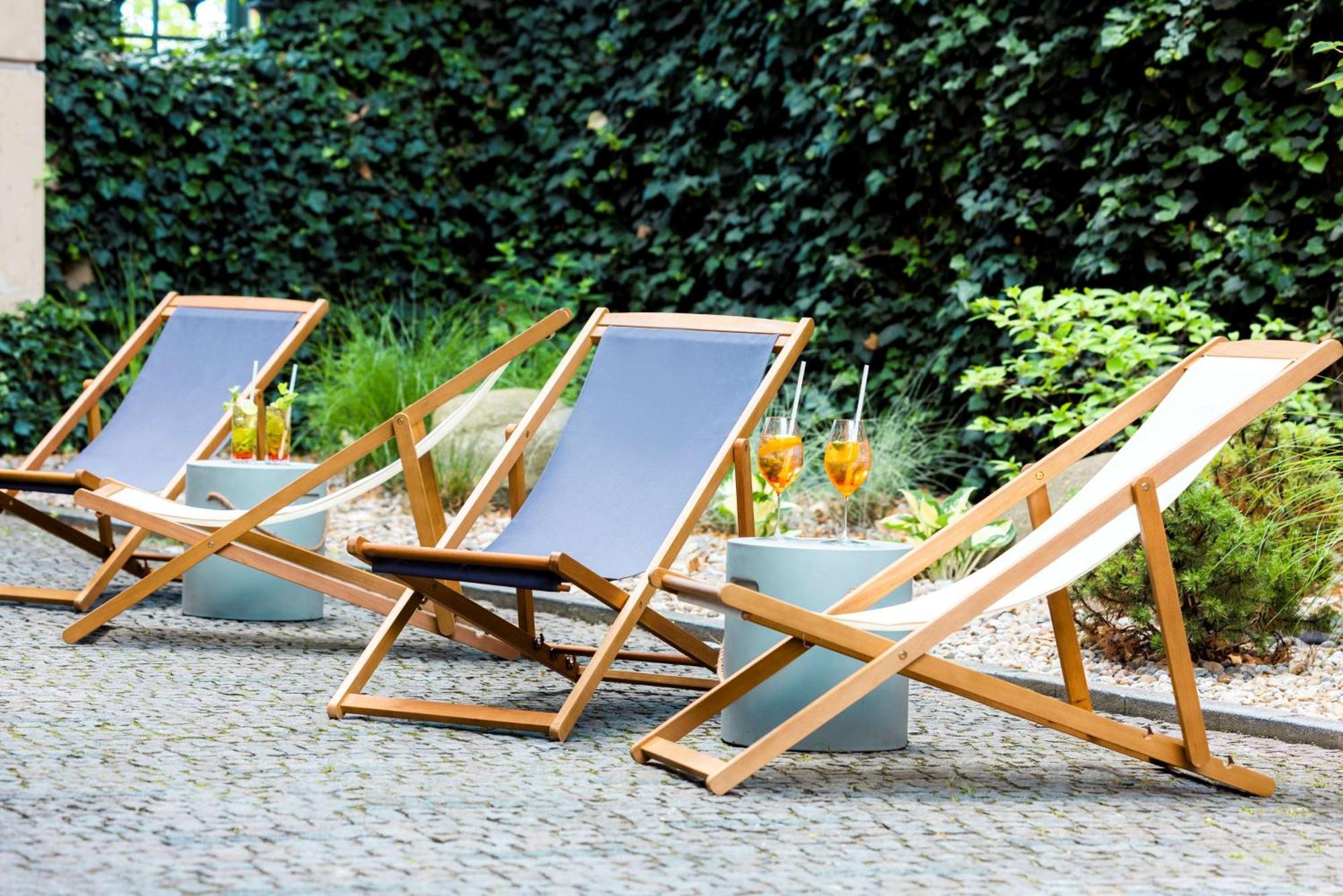 Hotel Nh Collection Prague Carlo IV Extérieur photo A pair of deck chairs