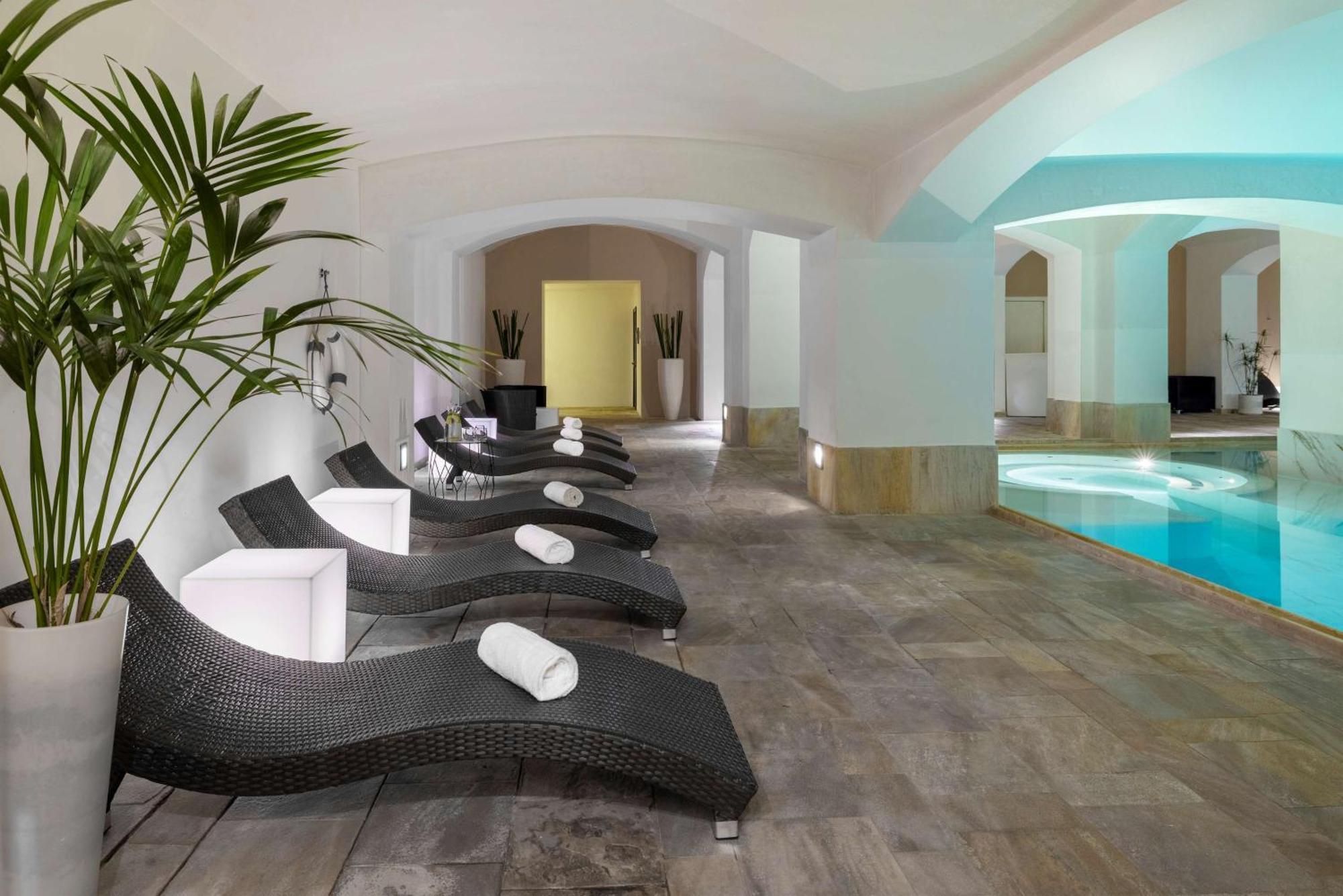 Hotel Nh Collection Prague Carlo IV Extérieur photo The spa at the Hotel de la Paix