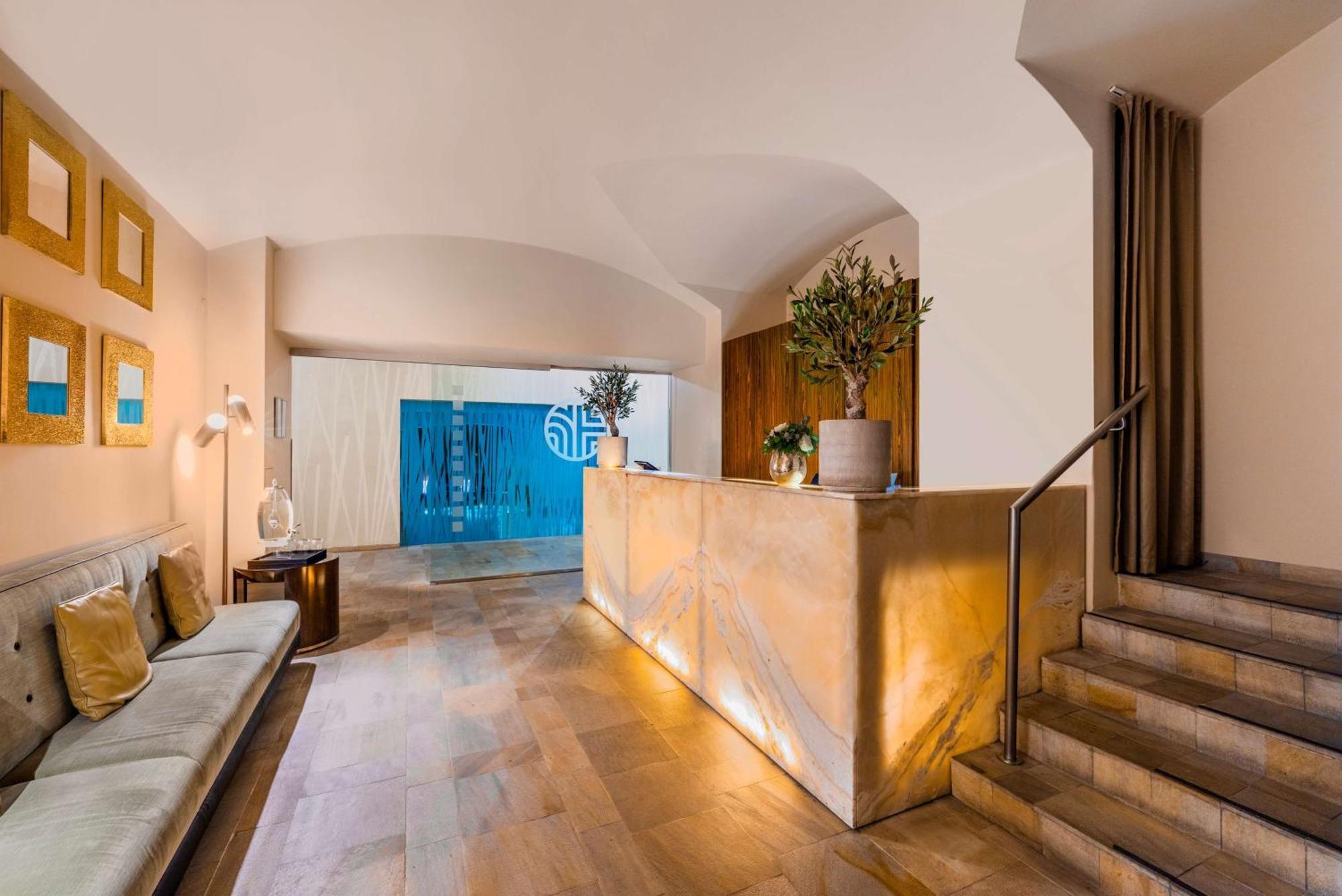 Hotel Nh Collection Prague Carlo IV Extérieur photo The hotel's lobby