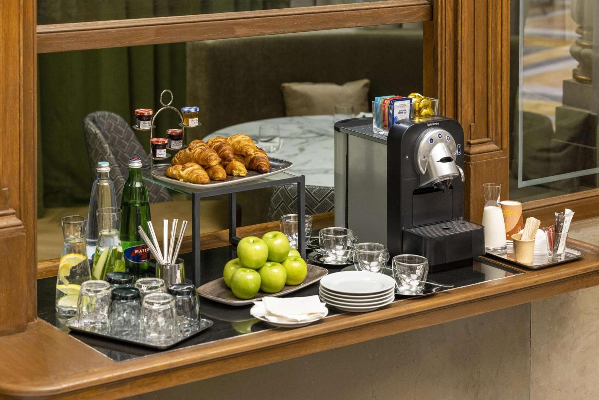 Hotel Nh Collection Prague Carlo IV Extérieur photo A Nespresso machine in a hotel