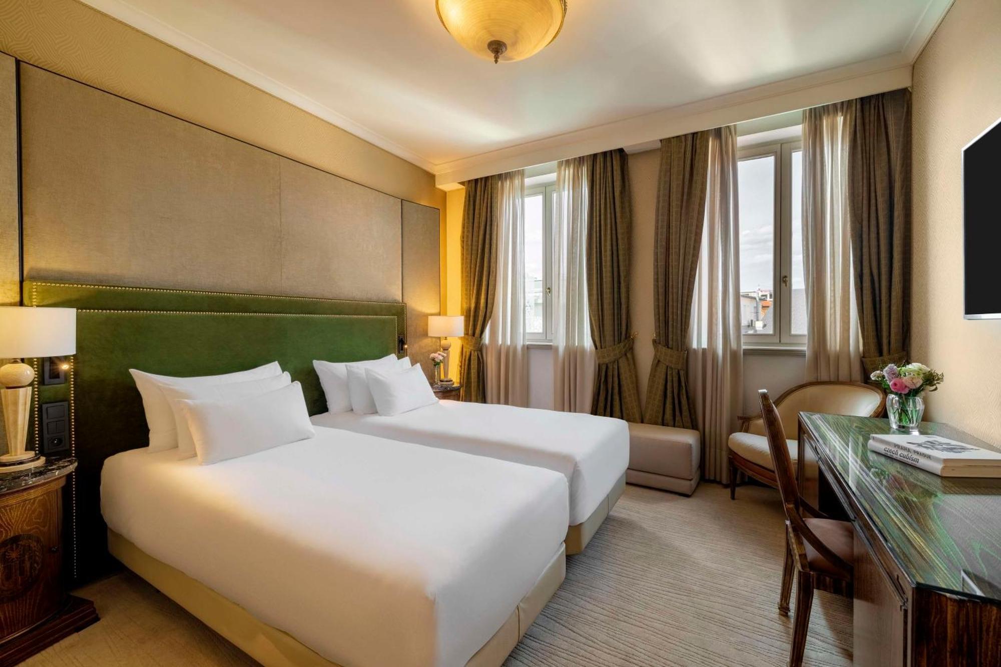 Hotel Nh Collection Prague Carlo IV Extérieur photo Deluxe room