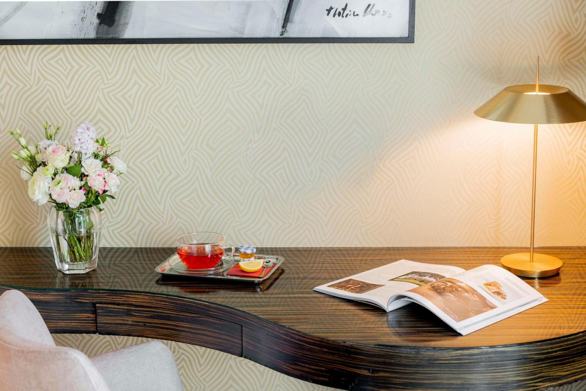Hotel Nh Collection Prague Carlo IV Extérieur photo A room at The Mark